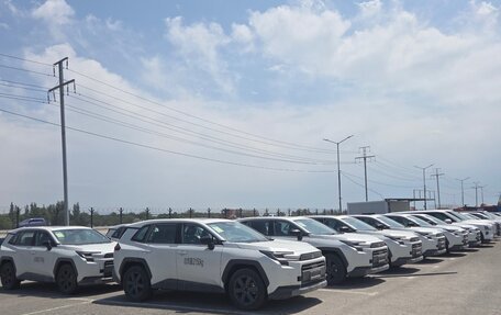 Toyota RAV4, 2026 год, 4 100 000 рублей, 3 фотография