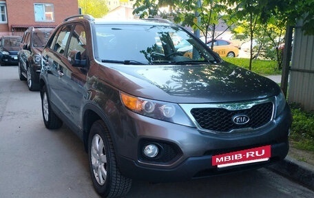 KIA Sorento II рестайлинг, 2011 год, 1 385 000 рублей, 2 фотография