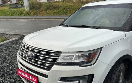 Ford Explorer VI, 2017 год, 2 300 000 рублей, 2 фотография