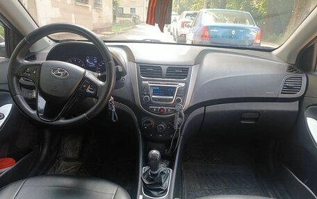 Hyundai Solaris II рестайлинг, 2014 год, 710 000 рублей, 6 фотография