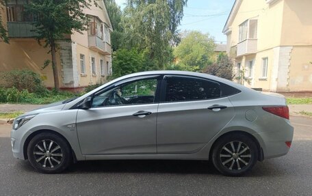 Hyundai Solaris II рестайлинг, 2014 год, 710 000 рублей, 2 фотография