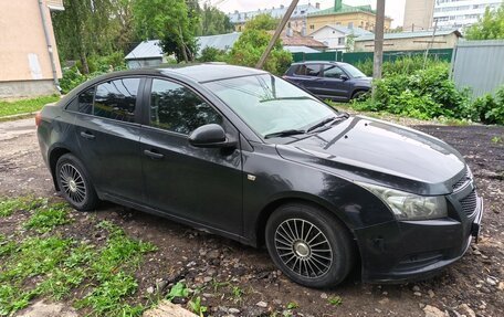 Chevrolet Cruze II, 2011 год, 570 000 рублей, 2 фотография