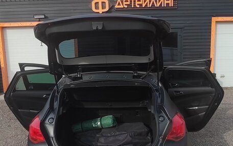 Opel Astra J, 2011 год, 470 000 рублей, 1 фотография