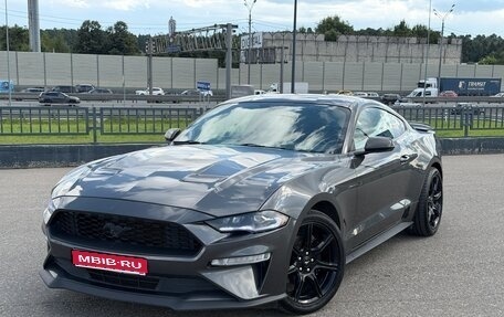 Ford Mustang VI рестайлинг, 2020 год, 2 350 000 рублей, 1 фотография