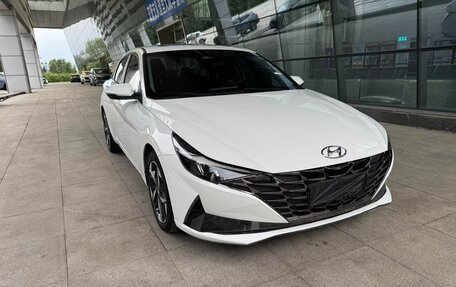 Hyundai Elantra, 2022 год, 1 300 005 рублей, 2 фотография
