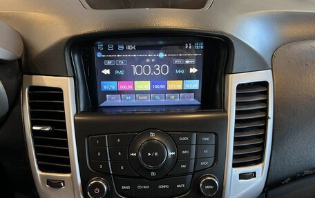 Chevrolet Cruze II, 2010 год, 280 000 рублей, 13 фотография