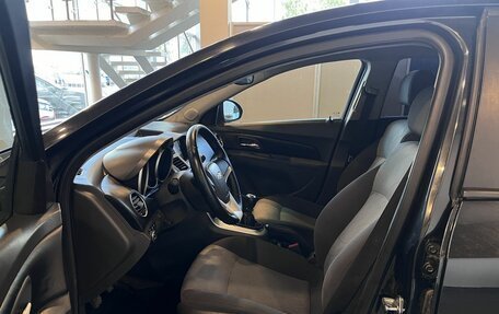 Chevrolet Cruze II, 2010 год, 280 000 рублей, 15 фотография