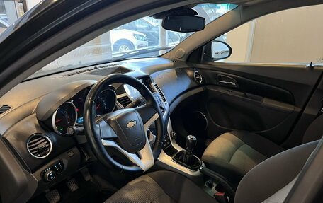 Chevrolet Cruze II, 2010 год, 280 000 рублей, 19 фотография