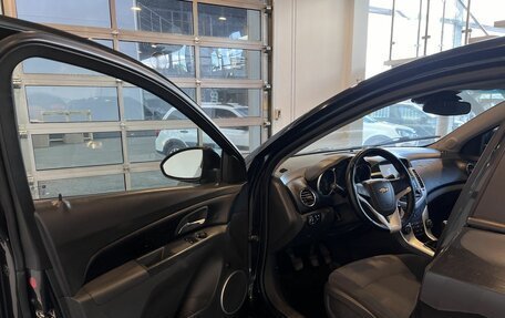 Chevrolet Cruze II, 2010 год, 280 000 рублей, 17 фотография
