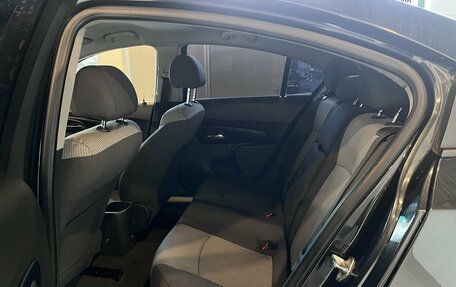 Chevrolet Cruze II, 2010 год, 280 000 рублей, 20 фотография