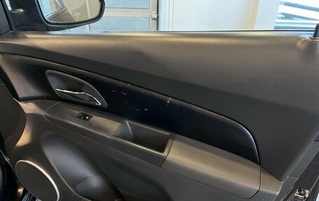 Chevrolet Cruze II, 2010 год, 280 000 рублей, 24 фотография