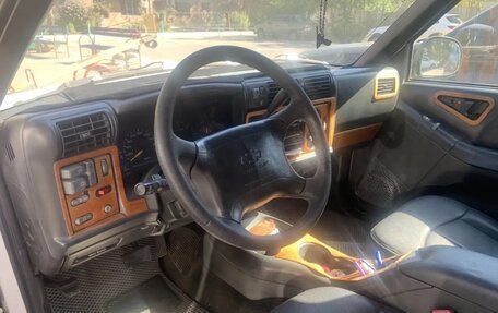 Chevrolet Blazer II рестайлинг, 1996 год, 499 000 рублей, 11 фотография