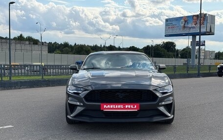 Ford Mustang VI рестайлинг, 2020 год, 2 350 000 рублей, 6 фотография