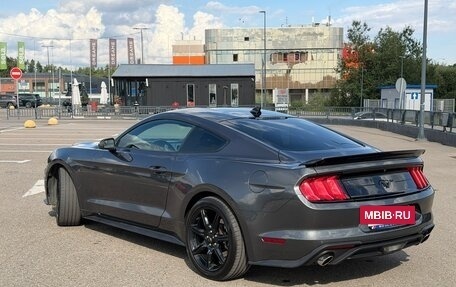 Ford Mustang VI рестайлинг, 2020 год, 2 350 000 рублей, 4 фотография