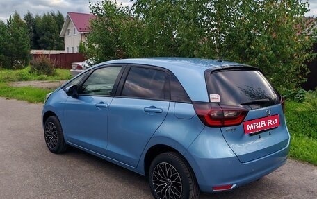 Honda Fit, 2021 год, 1 200 000 рублей, 6 фотография