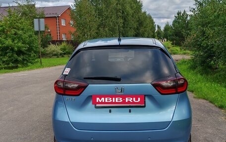 Honda Fit, 2021 год, 1 200 000 рублей, 5 фотография