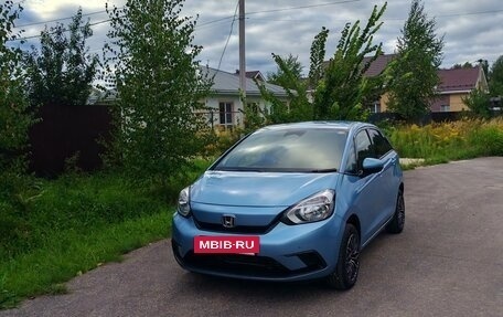 Honda Fit, 2021 год, 1 200 000 рублей, 3 фотография