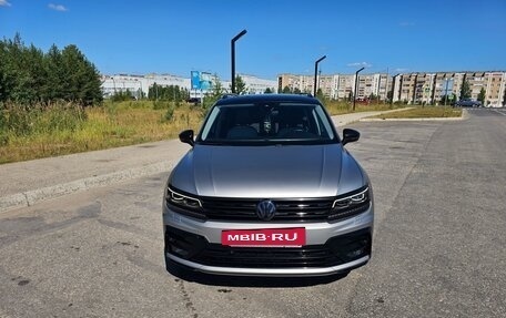 Volkswagen Tiguan II, 2019 год, 3 250 000 рублей, 3 фотография