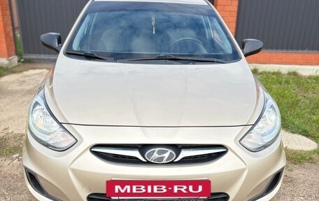Hyundai Solaris II рестайлинг, 2014 год, 829 000 рублей, 2 фотография