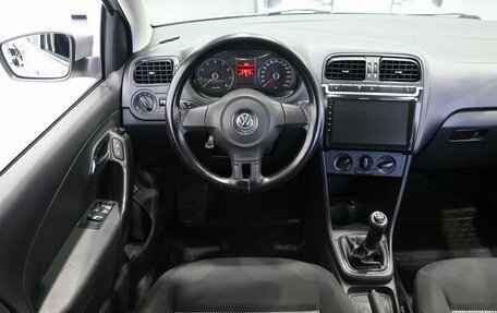 Volkswagen Polo VI (EU Market), 2012 год, 789 900 рублей, 10 фотография