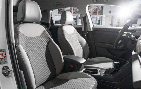 Volkswagen Taos, 2021 год, 2 369 000 рублей, 15 фотография