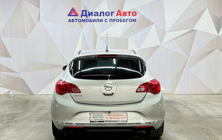 Opel Astra J, 2013 год, 560 000 рублей, 6 фотография