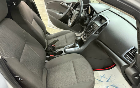 Opel Astra J, 2013 год, 560 000 рублей, 15 фотография