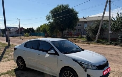 KIA Rio IV, 2021 год, 1 650 000 рублей, 1 фотография