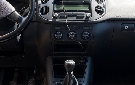 Volkswagen Tiguan I, 2009 год, 950 000 рублей, 17 фотография