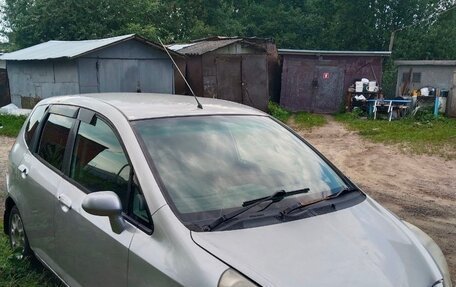 Honda Fit III, 2002 год, 280 000 рублей, 11 фотография