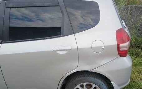 Honda Fit III, 2002 год, 280 000 рублей, 14 фотография