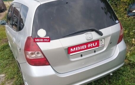 Honda Fit III, 2002 год, 280 000 рублей, 15 фотография