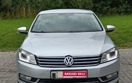 Volkswagen Passat B7, 2012 год, 1 050 000 рублей, 1 фотография