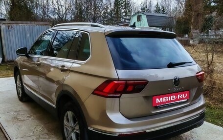 Volkswagen Tiguan II, 2020 год, 3 400 000 рублей, 3 фотография