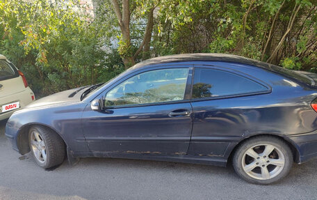 Mercedes-Benz C-Класс, 2002 год, 330 000 рублей, 3 фотография