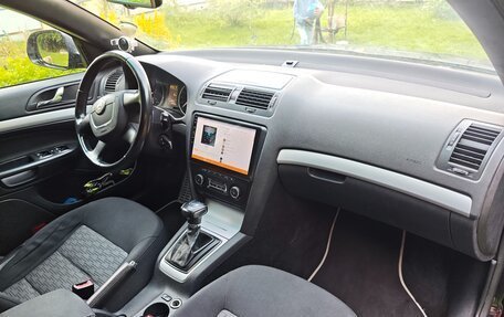 Skoda Octavia, 2010 год, 600 000 рублей, 24 фотография