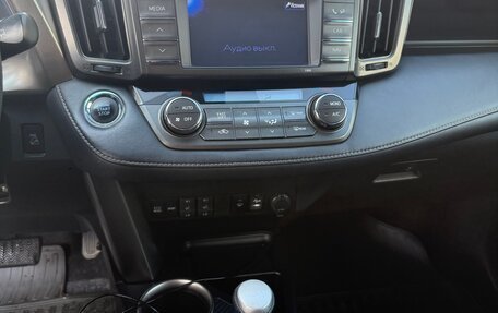 Toyota RAV4, 2013 год, 1 740 000 рублей, 10 фотография