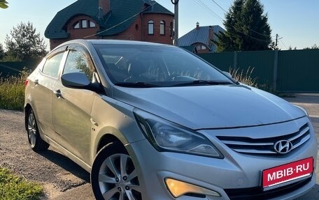 Hyundai Solaris II рестайлинг, 2015 год, 750 000 рублей, 2 фотография