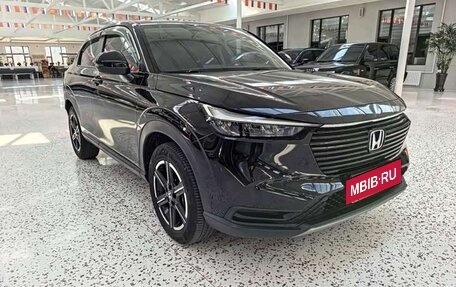 Honda Vezel, 2023 год, 1 842 000 рублей, 3 фотография