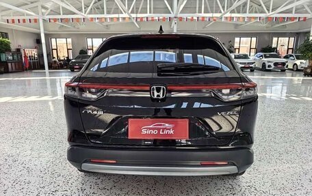 Honda Vezel, 2023 год, 1 842 000 рублей, 22 фотография