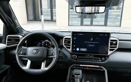 Toyota Sequoia, 2025 год, 13 990 000 рублей, 2 фотография