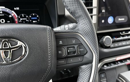 Toyota Sequoia, 2025 год, 13 990 000 рублей, 17 фотография