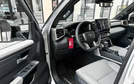 Toyota Sequoia, 2025 год, 13 990 000 рублей, 16 фотография