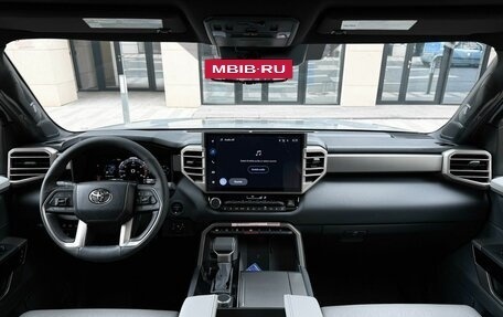 Toyota Sequoia, 2025 год, 13 990 000 рублей, 14 фотография