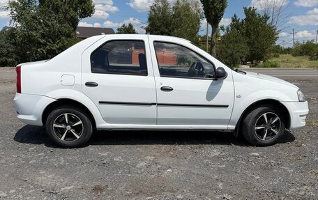 Renault Logan I, 2010 год, 365 000 рублей, 6 фотография