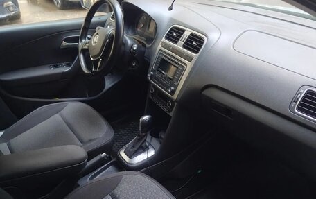 Volkswagen Polo VI (EU Market), 2016 год, 1 170 000 рублей, 2 фотография