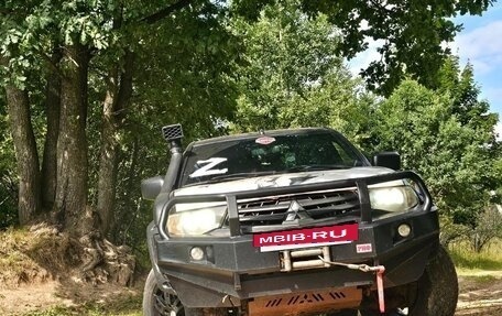 Mitsubishi L200 IV рестайлинг, 2011 год, 1 799 000 рублей, 3 фотография