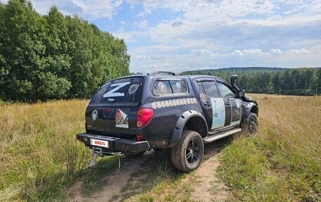 Mitsubishi L200 IV рестайлинг, 2011 год, 1 799 000 рублей, 9 фотография