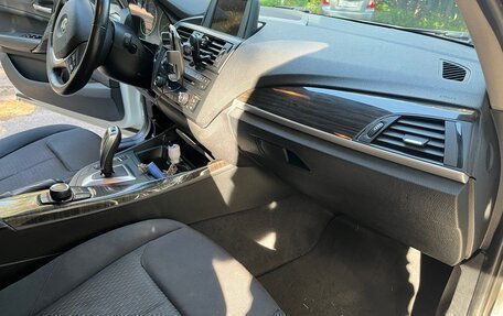 BMW 1 серия, 2011 год, 860 000 рублей, 12 фотография
