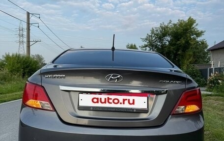 Hyundai Solaris II рестайлинг, 2015 год, 1 000 000 рублей, 5 фотография